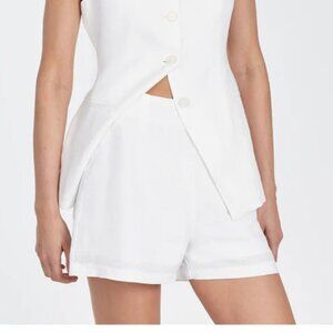 DISSH JESSIE WHITE LINEN SHORT